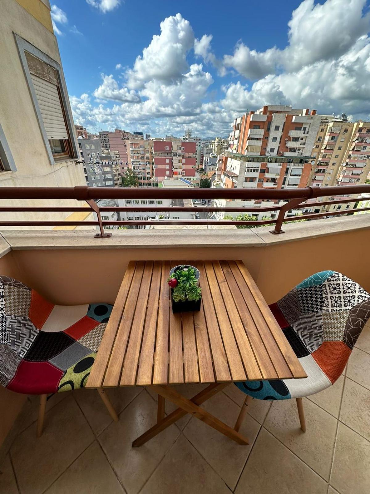 Urban Charm Studio With Balcony Tirana Exterior photo